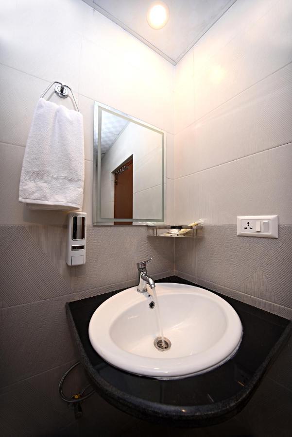 Hotel Simal Kathmandu Luaran gambar